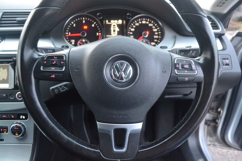 VOLKSWAGEN CC