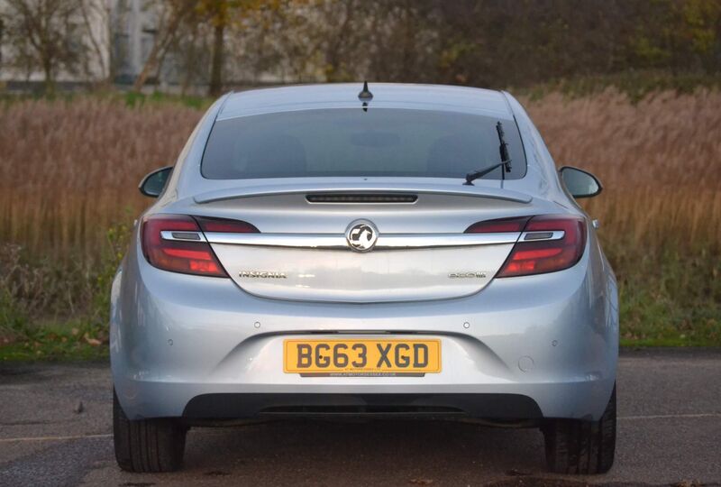 VAUXHALL INSIGNIA