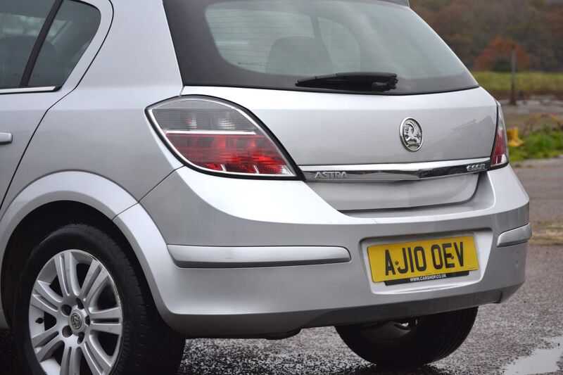 VAUXHALL ASTRA