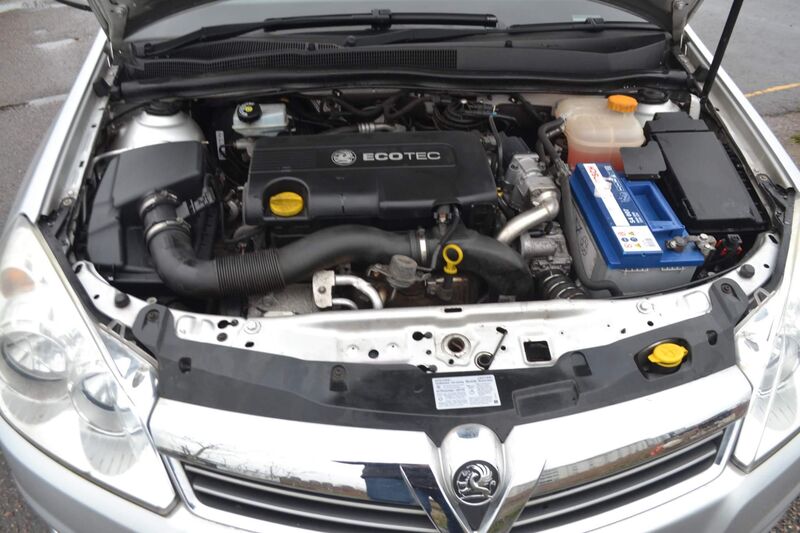 VAUXHALL ASTRA