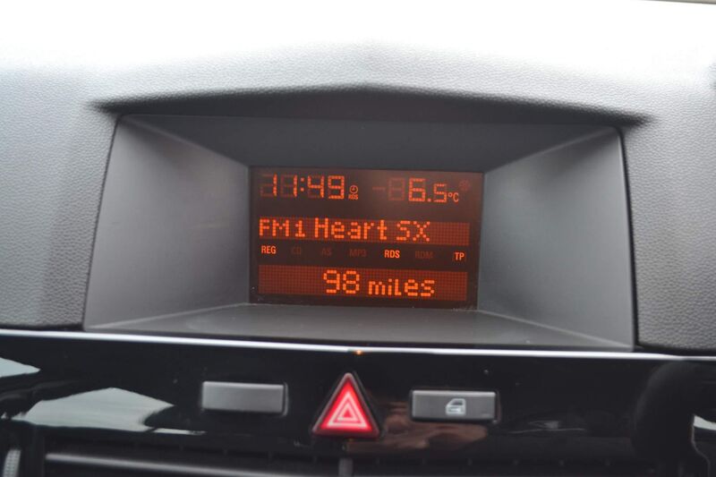 VAUXHALL ASTRA