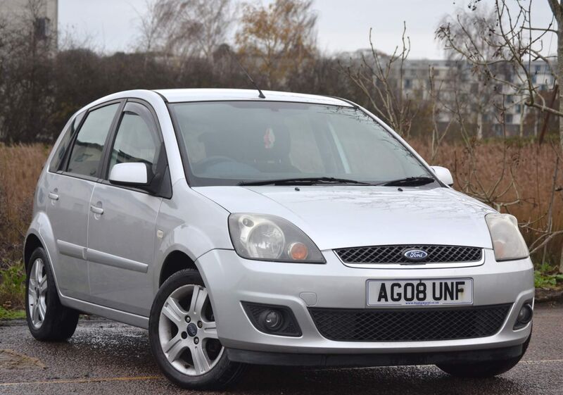 View FORD FIESTA 1.4 TD Zetec Climate 5dr