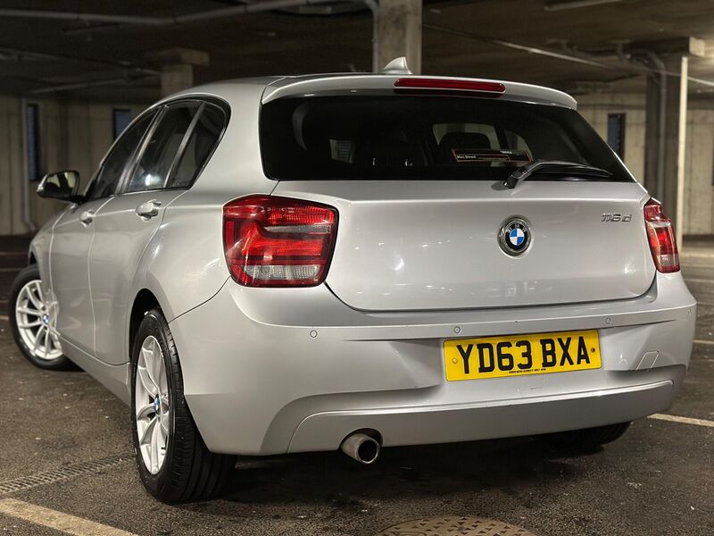 BMW 1 SERIES