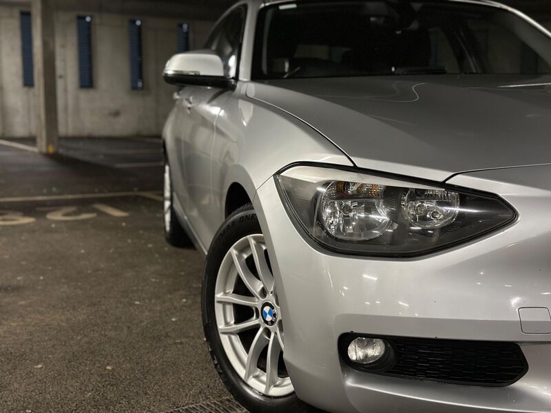 BMW 1 SERIES