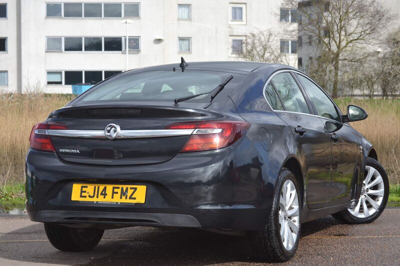 VAUXHALL INSIGNIA