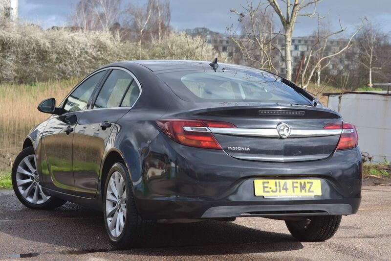 VAUXHALL INSIGNIA