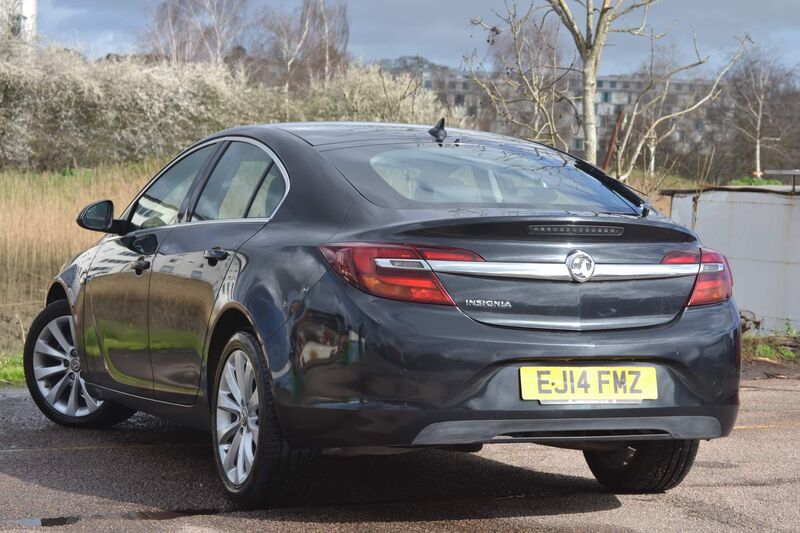 VAUXHALL INSIGNIA