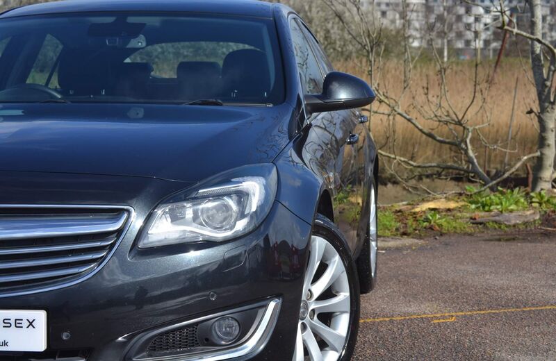 VAUXHALL INSIGNIA