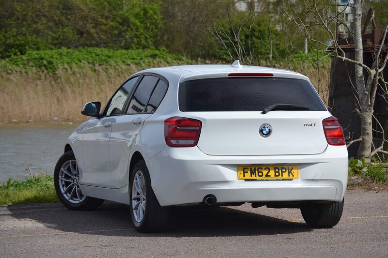 BMW 1 SERIES