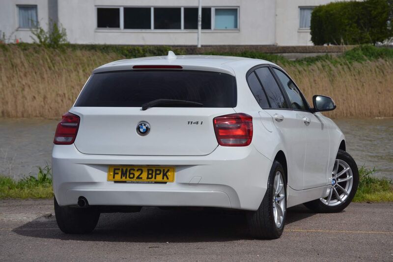 BMW 1 SERIES