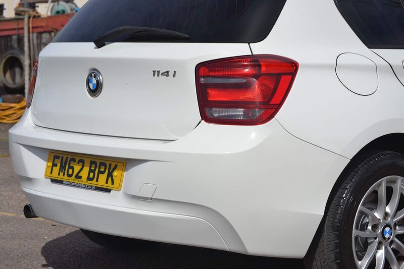 BMW 1 SERIES