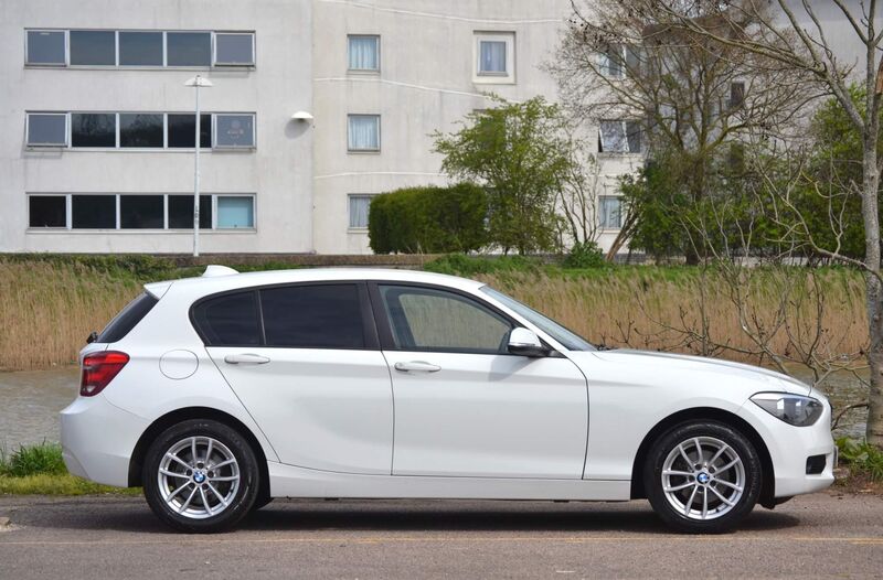 BMW 1 SERIES