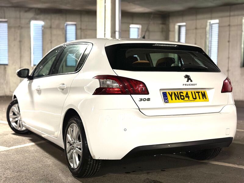 PEUGEOT 308