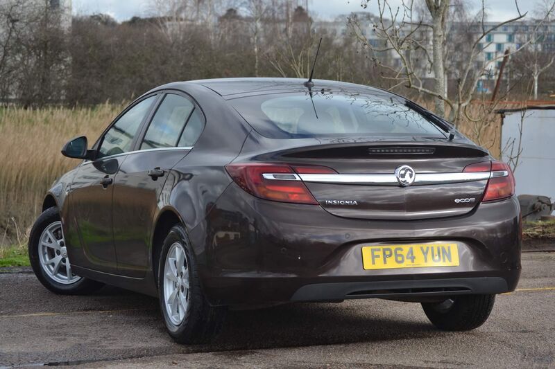 VAUXHALL INSIGNIA