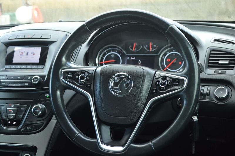 VAUXHALL INSIGNIA