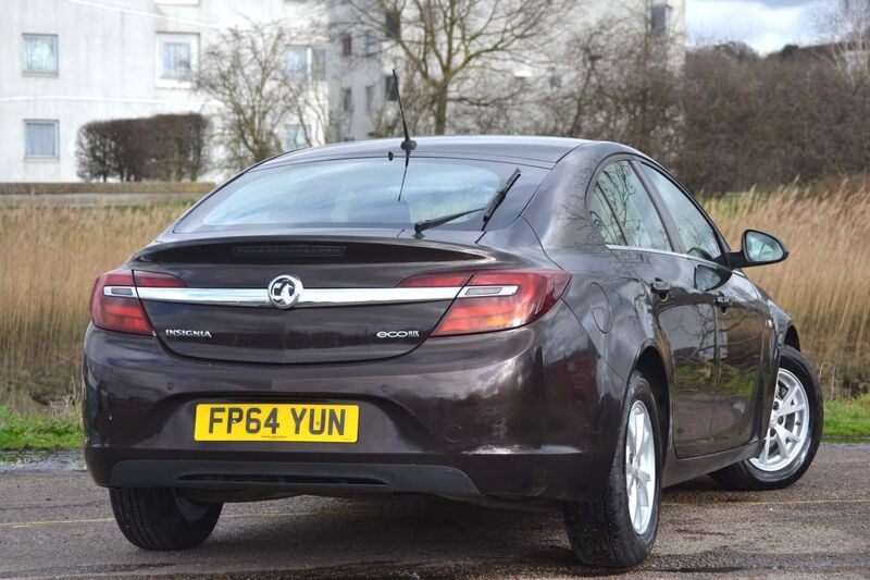 VAUXHALL INSIGNIA
