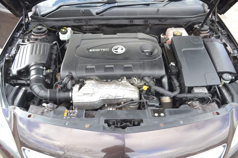VAUXHALL INSIGNIA