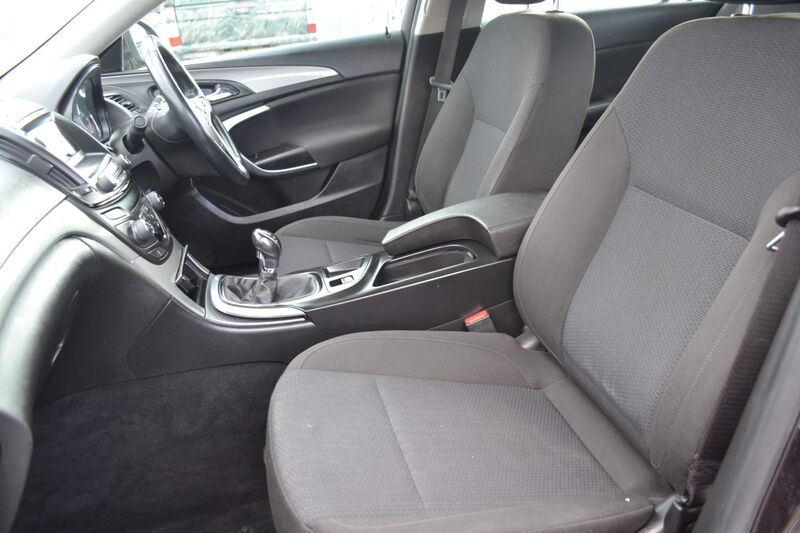 VAUXHALL INSIGNIA
