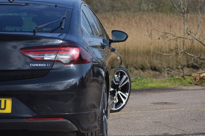 VAUXHALL INSIGNIA