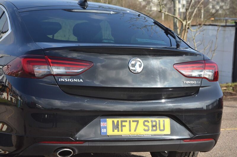 VAUXHALL INSIGNIA