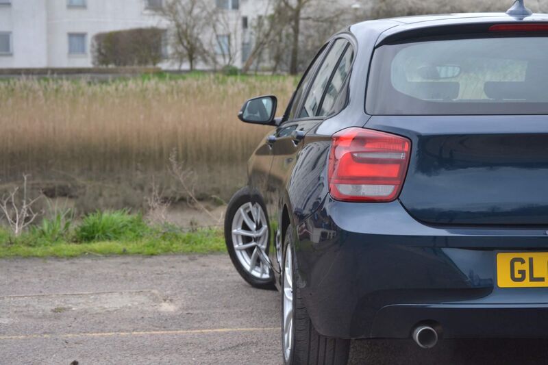 BMW 1 SERIES