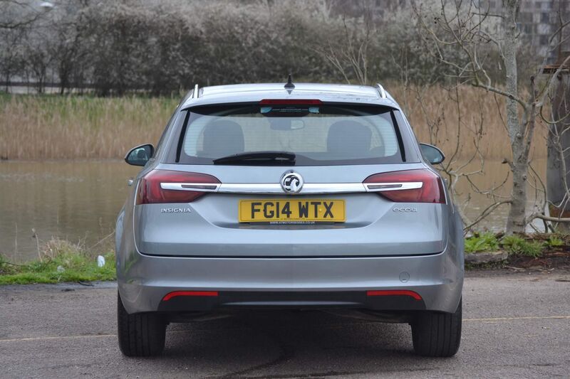 VAUXHALL INSIGNIA