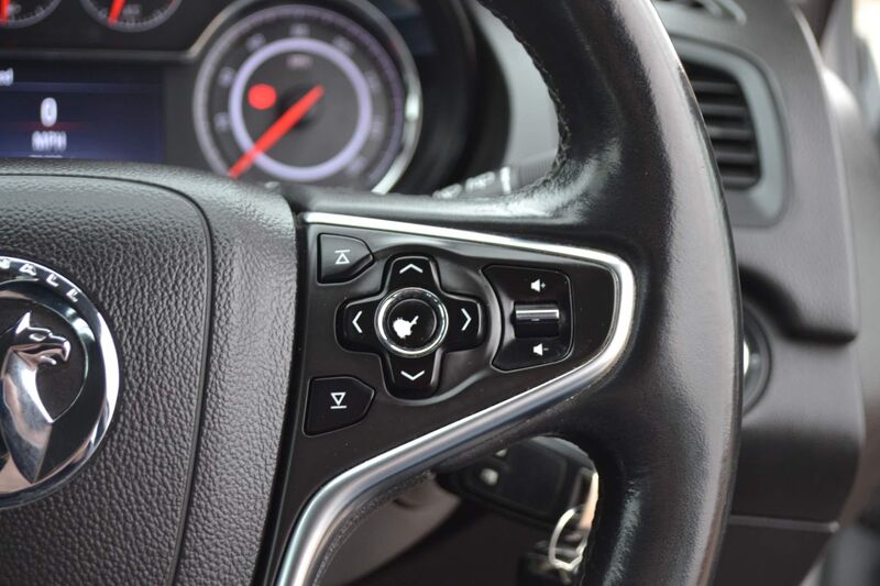 VAUXHALL INSIGNIA