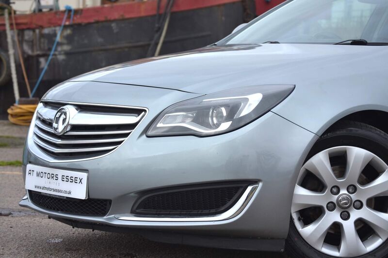 VAUXHALL INSIGNIA