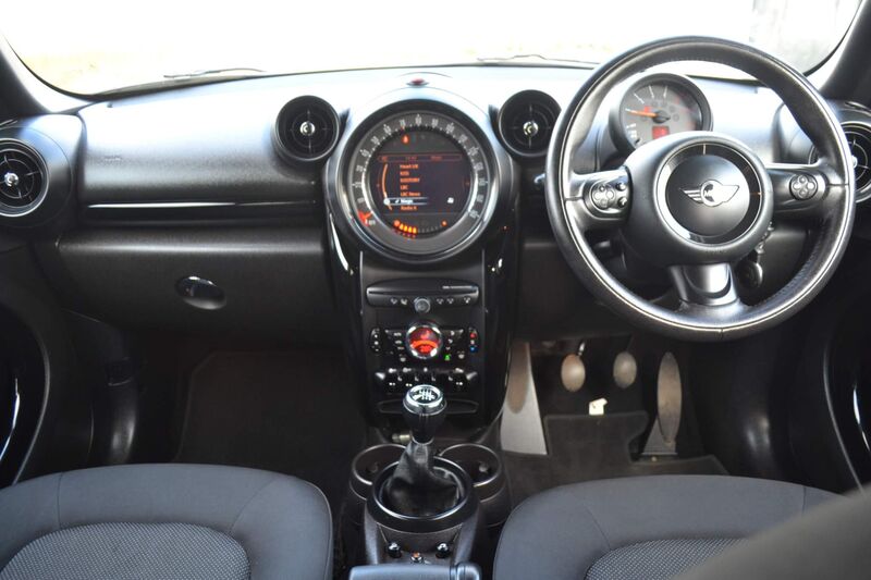 View MINI COUNTRYMAN 1.6 Cooper D Business Edition Euro 5 (s/s) 5dr
