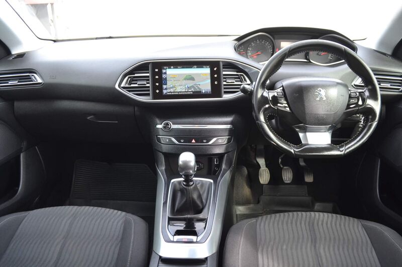 View PEUGEOT 308 1.6 BlueHDi Active Euro 6 (s/s) 5dr