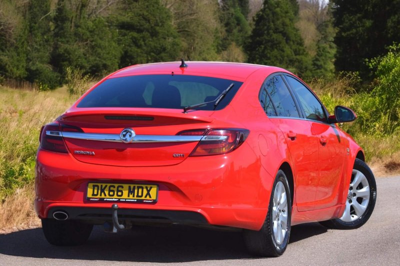 VAUXHALL INSIGNIA