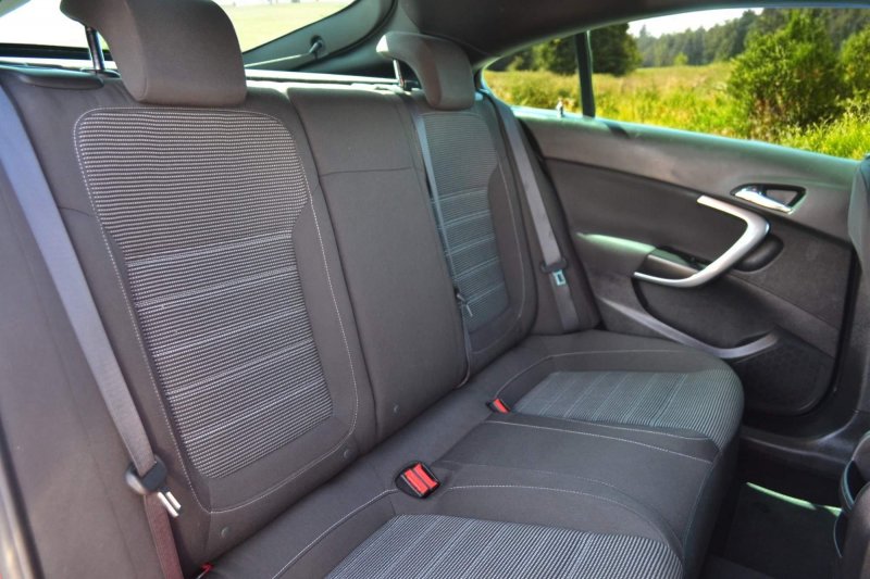 VAUXHALL INSIGNIA