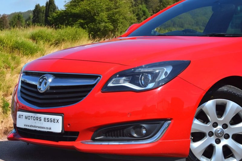 VAUXHALL INSIGNIA