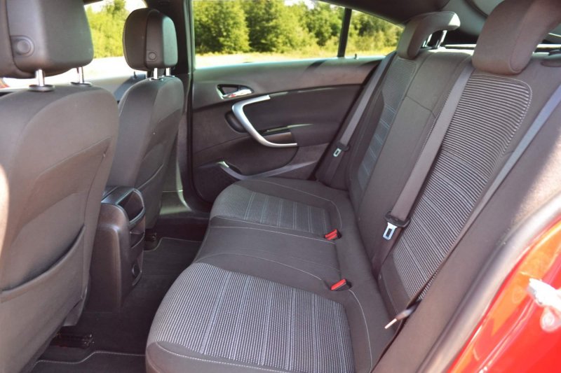 VAUXHALL INSIGNIA