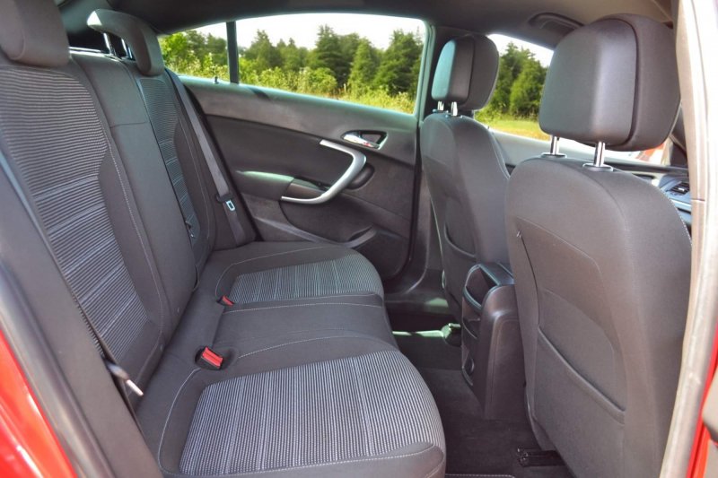 VAUXHALL INSIGNIA