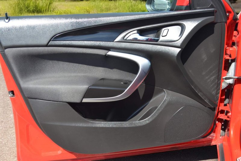 VAUXHALL INSIGNIA