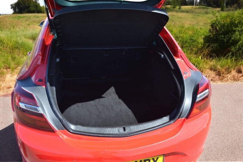 VAUXHALL INSIGNIA
