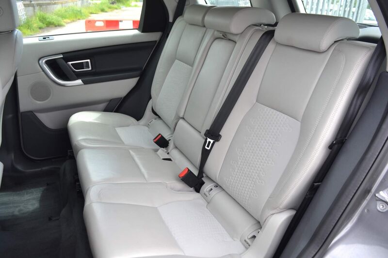 LAND ROVER DISCOVERY SPORT