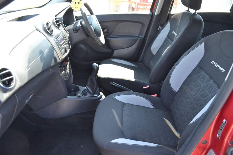 View DACIA SANDERO STEPWAY 1.5 dCi Ambiance Euro 5 5dr