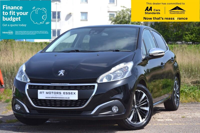 View PEUGEOT 208 1.2 PureTech Tech Edition Euro 6 (s/s) 5dr