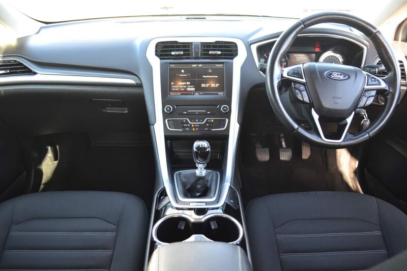View FORD MONDEO 1.6 TDCi ECOnetic Zetec Euro 5 (s/s) 5dr