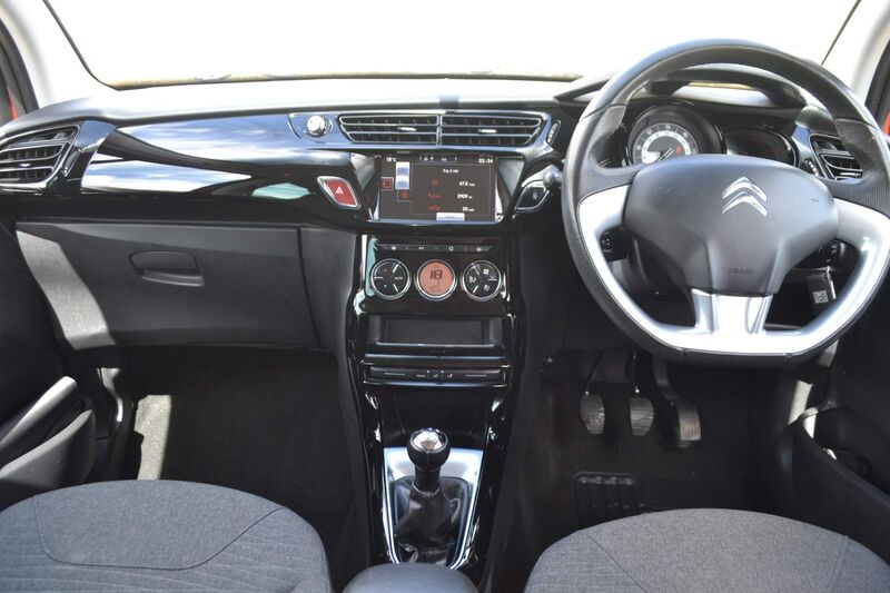 View CITROEN C3 1.2 PureTech Platinum Euro 6 5dr