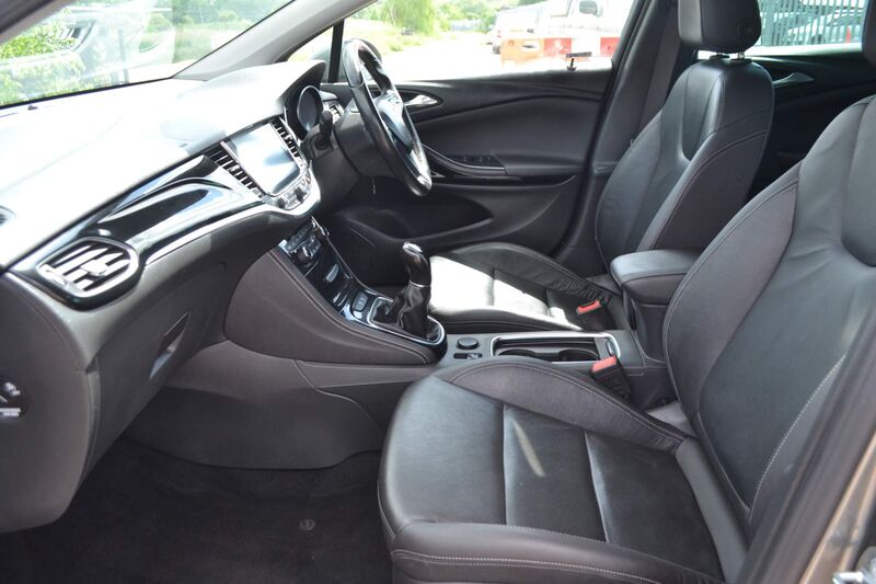 VAUXHALL ASTRA