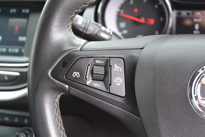 VAUXHALL ASTRA
