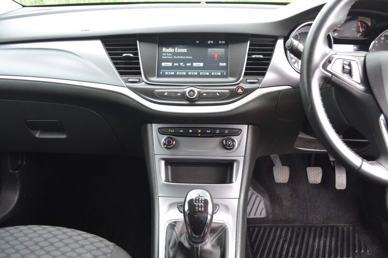 VAUXHALL ASTRA