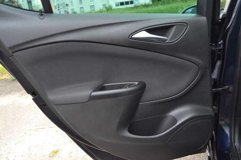 VAUXHALL ASTRA