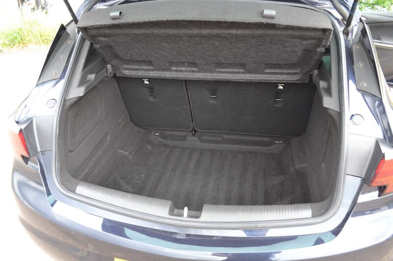 VAUXHALL ASTRA