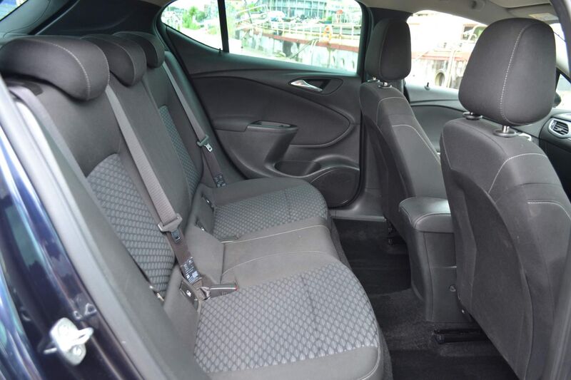 VAUXHALL ASTRA