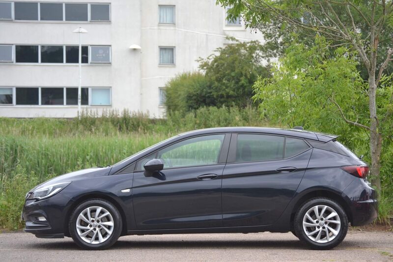 VAUXHALL ASTRA