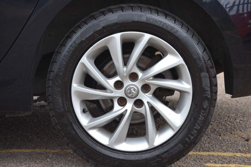 VAUXHALL ASTRA